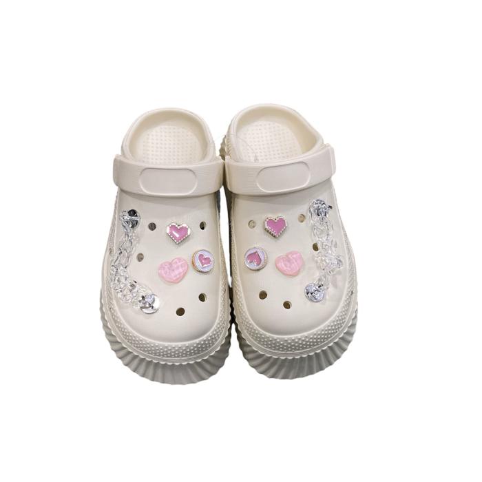 FEV33-1090Lรองเท้าหัวโตผู้หญิงพื้นหนาร้อยโซ่หัวใจ 36-40คละสี 6คู่